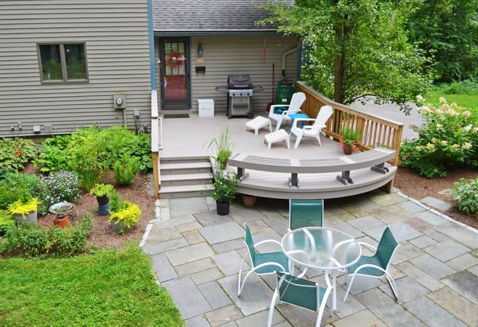 deck in north reading Massachusetts